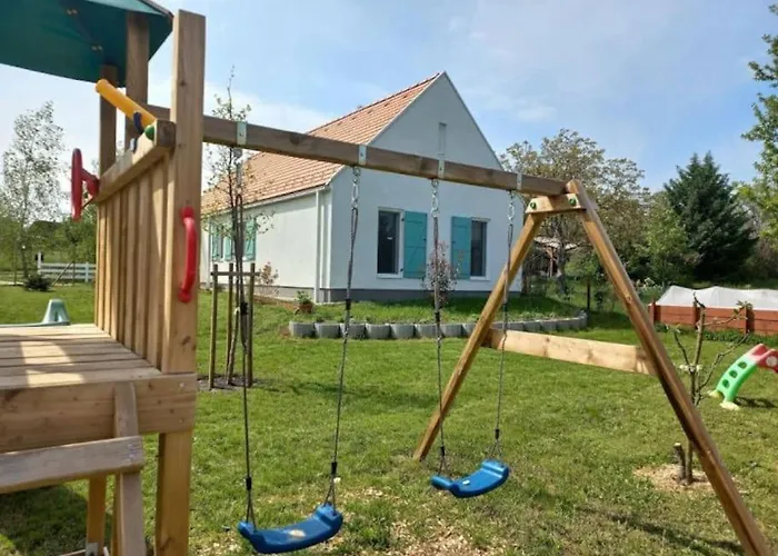 Csoepphaz Ferienhaus Balatonkenese